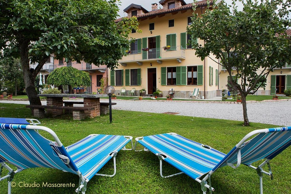 Agriturismo Fruttirossi Trofarello Luaran gambar
