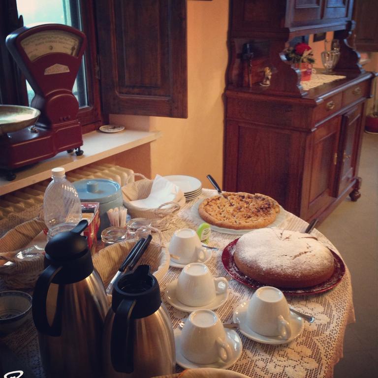Agriturismo Fruttirossi Trofarello Luaran gambar