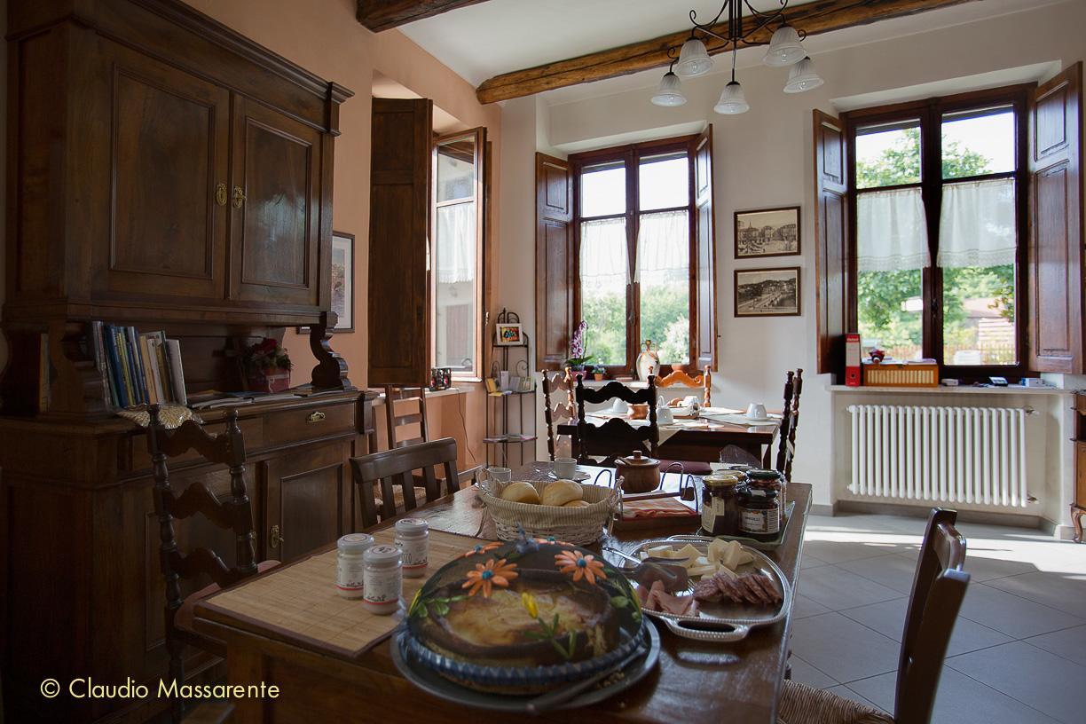 Agriturismo Fruttirossi Trofarello Luaran gambar